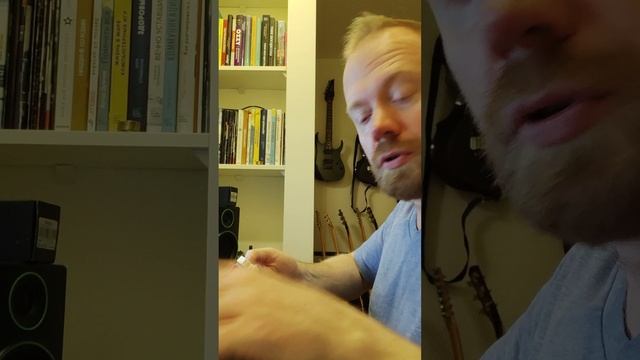 Mosky Crunch Red Distortion, а также - итоги смешного спора с Али и о неприятных продавцах Авито