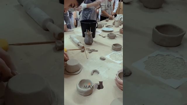 МК команды гончарной мастерской «Малх» для детей с нарушением слуха смотреть онлайн