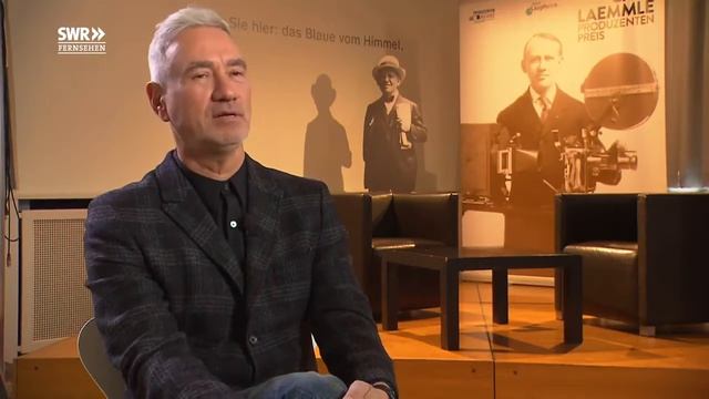 Interview with Roland Emmerich 2/2 | Kunscht! смотреть онлайн