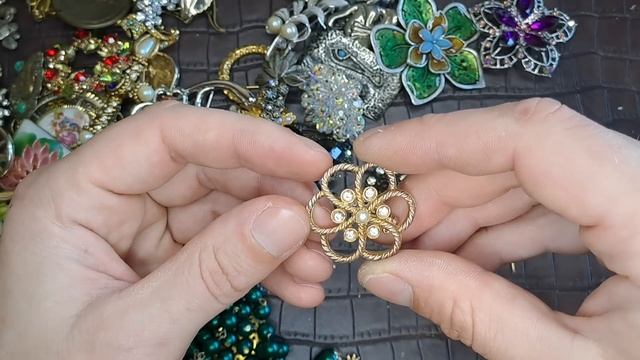 Нашёл антиквариат! Я в шоке, среди 2х килограмм винтажной неизвестности попался антиквариат.