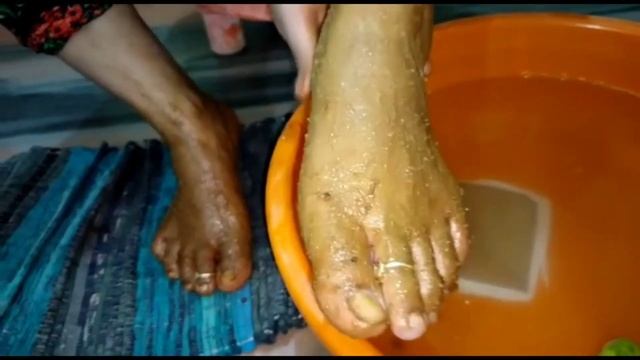 Pedicure At Home 🌺, Tan Removel + Feet Whitening😍 Pedicure ❤️ Learning By Piya #youtube смотреть онлайн