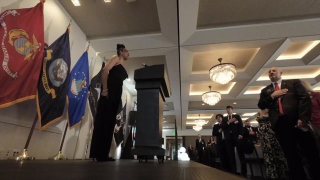 Felita LaRock Sings American National Anthem: 3rd Annual Fisher House Michigan Gala смотреть онлайн