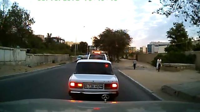 R923EOM нарушает смотреть онлайн