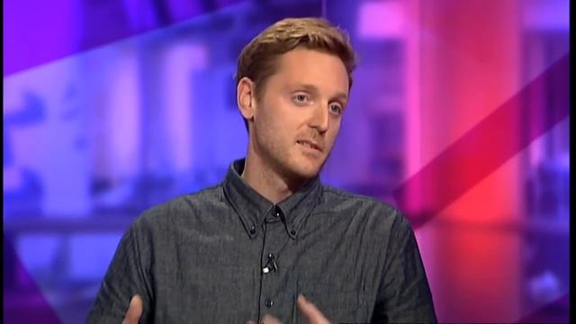 Trouble brewing over Starbucks' UK taxes смотреть онлайн