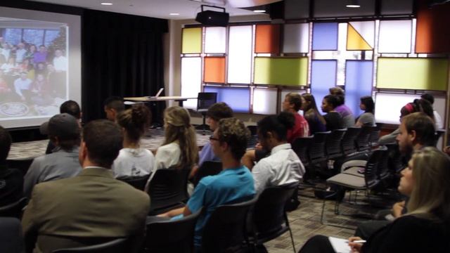 Chick-fil-A VP Speaks to Point University Business Students смотреть онлайн