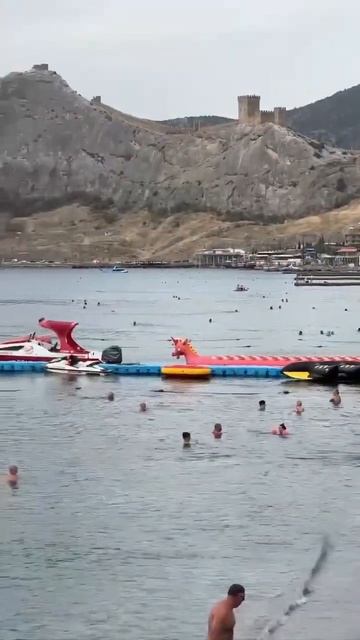 Пляж у Судакской крепости Бархатный сезон 2024 смотреть онлайн