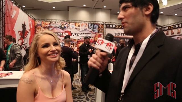 Staci Carr Says Size Doesn't Matter AVN 2015 Interview смотреть онлайн
