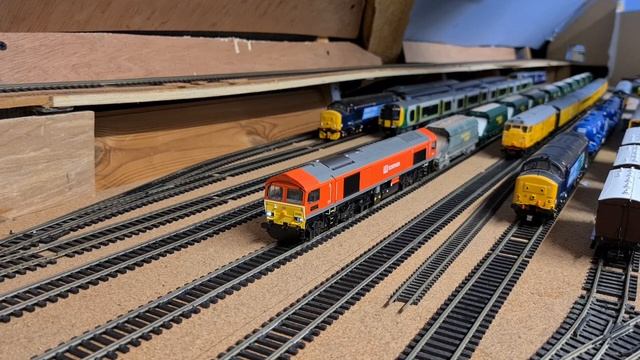Dapol Class 59 DB DCC & Smoke Fitted Unboxing смотреть онлайн
