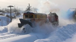 Борьба со снегом во главе СДП-М №3326 с ТЭМ18ДМ-568
