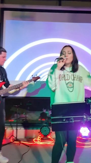 Пою песню у Манижи - Иногда