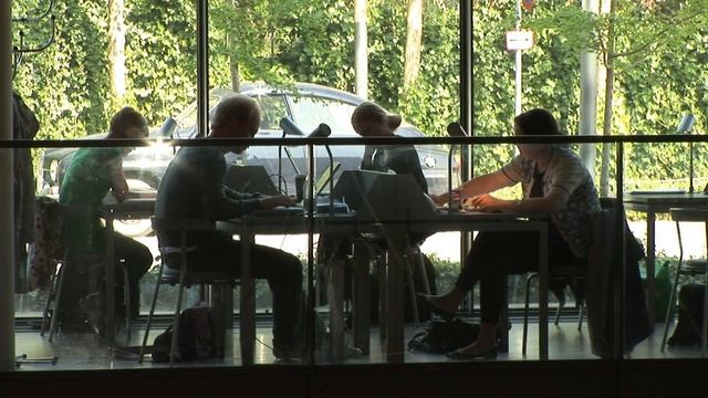 The Copenhagen Business School Success Story смотреть онлайн
