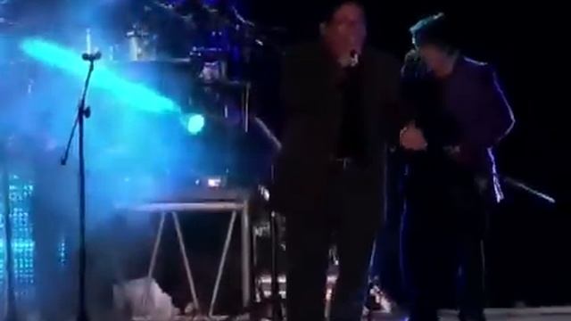 Como Agua en las Manos - Hugo Fernández Ft. Junior Klan смотреть онлайн