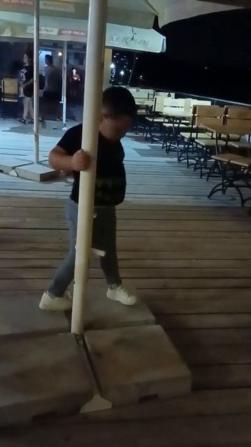 Танец с шестом Вечерняя Учкуевка #shorts смотреть онлайн