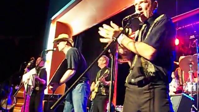 Lucas and the dynamos 2 - wildest cats in town - summer 2015 смотреть онлайн