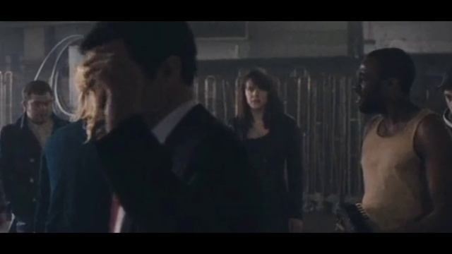 The Robbers Left the Bank and Found Themselves in The Center of a Zombie Apocalypse смотреть онлайн