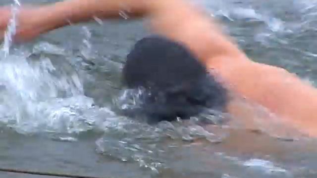 15 орловских "моржей" поплавали на скорость смотреть онлайн