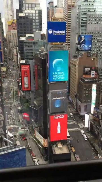 Time lapse of Times Square смотреть онлайн