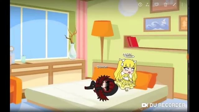 Добрый демон среди злых ангелов. 2 серия смотреть онлайн