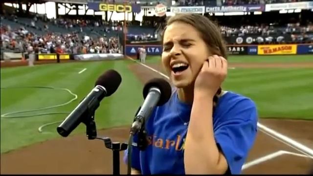 Carly Rose Sonenclar - Cantando o Hino Norte-Americano _ Legendado 2013 смотреть онлайн