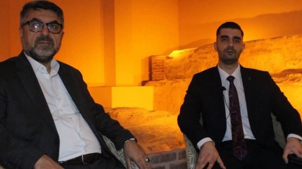 Shining Star Hotel / Söyleşi