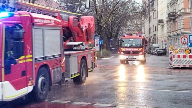 Spoed Brandweer München Naar Woning Brand 🔥