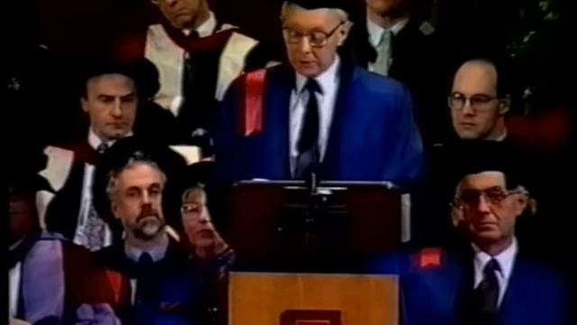 Dr Arnold Bentley Honorary Degree Dec 1995 Reading University.wmv смотреть онлайн