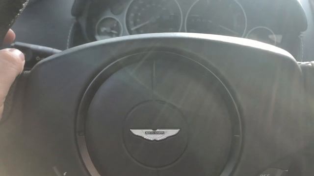 Je vais chercher mon Aston Martin DBS ! смотреть онлайн