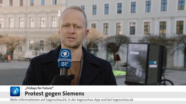 "Fridays for Future" demonstriert gegen Siemens смотреть онлайн