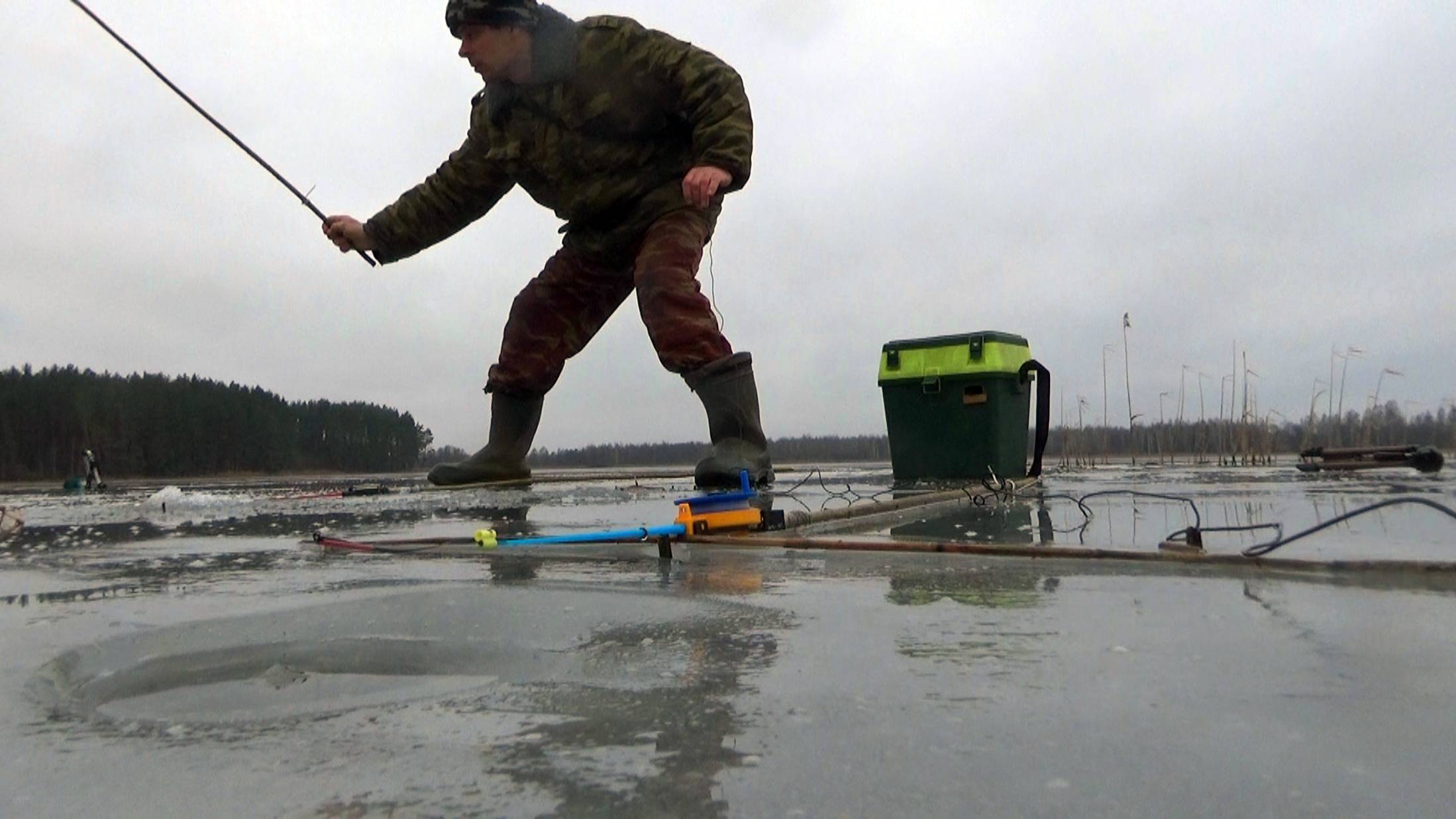 Отчёт о рыбалке 27 января в глухозимье на озере по плотве в глобальное потепление смотреть онлайн