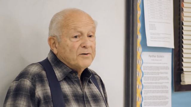 Holocaust Survivor смотреть онлайн