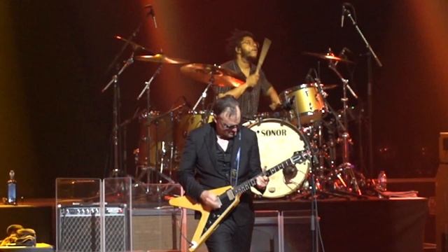 Joe Bonamassa - Just Got Paid (full song with drum solo) - live HD at Blackpool - 10/05/2023 смотреть онлайн