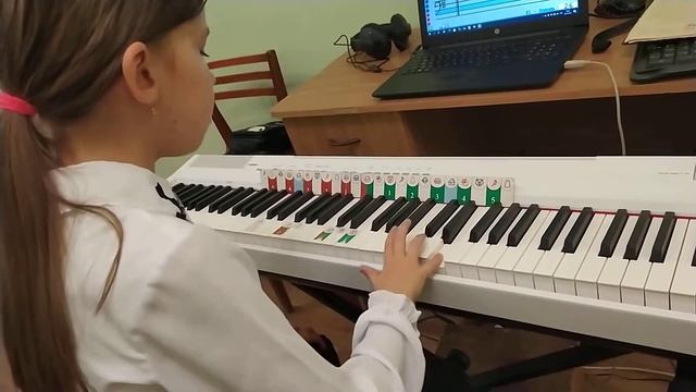 Учимся читать ноты с программой софт Моцарт, Маша, 9 лет