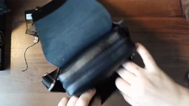 Мужская кожаная сумку через плечо смотреть онлайн