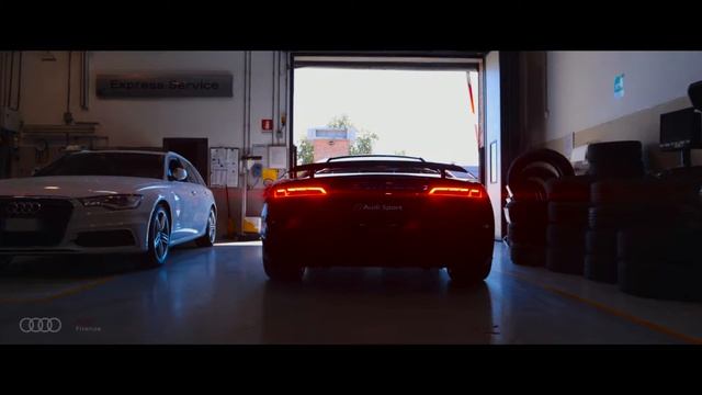 Audi R8 Coupé performance quattro - Audi Firenze смотреть онлайн