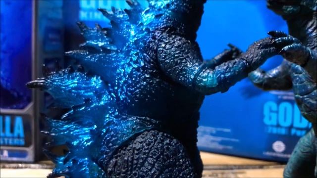NECA Godzilla 2019 V2 Vs S.H.Monsterarts Godzilla 2019 Poster Ver смотреть онлайн