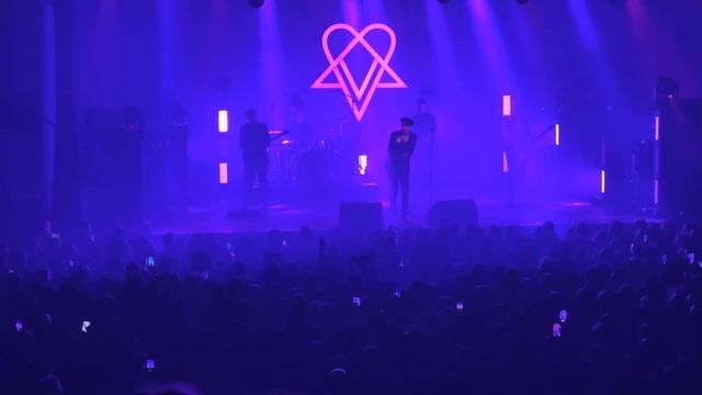 VV VILLE VALO (4K HDR) Warsaw 14.02.2023 - In Trenodia - Neon Noir Tour 2023 смотреть онлайн