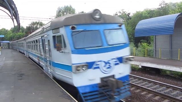 Киевская городская электричка. Kiev Urban Electric Train смотреть онлайн