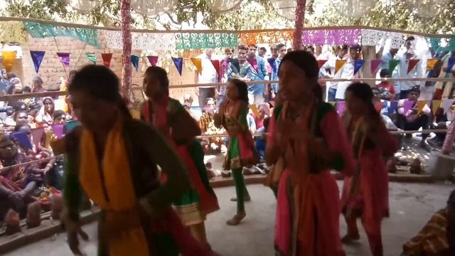 Ladies and jents rangila disco kirtan chhelkhai po-Roth via-duduka dist-balangir ph-9439232044 смотреть онлайн