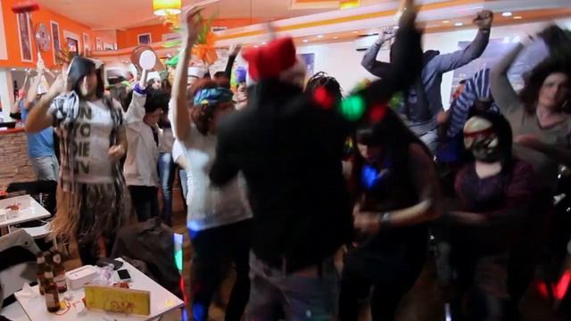 ‪Harlem Shake Alghero @ Orange Lounge Bar (23/03/2013 Original Video)‬ смотреть онлайн