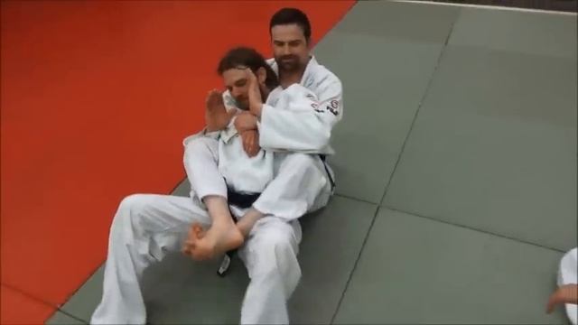 DOJIME Body Squeeze or Scissors смотреть онлайн