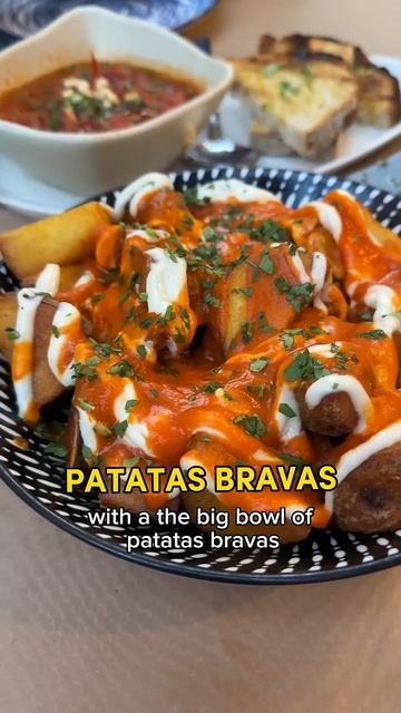 Feat. Some Of The BEST Potatoes Of My Life 🤯 #valencia #spanishfood #spain #travelfood #travefoodie