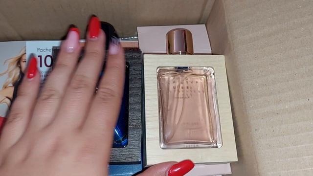 Unboxing Oriflame C15/2021 смотреть онлайн