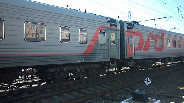 Электровоз ЧС2К-681 с фирменным поездом «Южный Урал» смотреть онлайн