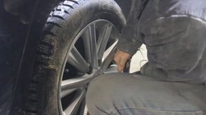 Как открутить секретку если потерял головку, снятие секретки с колес