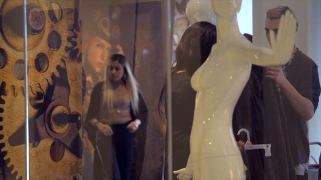 Fashion Arts and Business Program смотреть онлайн