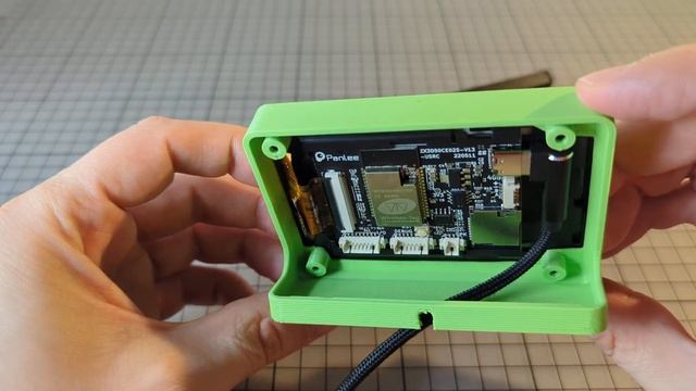 Assembly: Desktop case f. WT32-SC01 Plus by Wireless-Tag (3.5" 480x320 Touch Screen) ESP32 смотреть онлайн