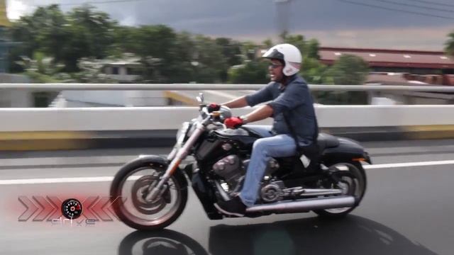 Ride Review: Harley Davidson V-Rod смотреть онлайн