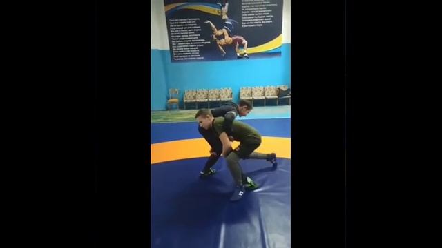 Вольная борьба! Проход в 2 ноги. Техника прохода. смотреть онлайн