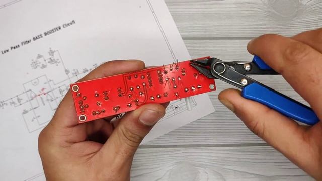 Low pass filter Subwoofer bass booster circuit смотреть онлайн