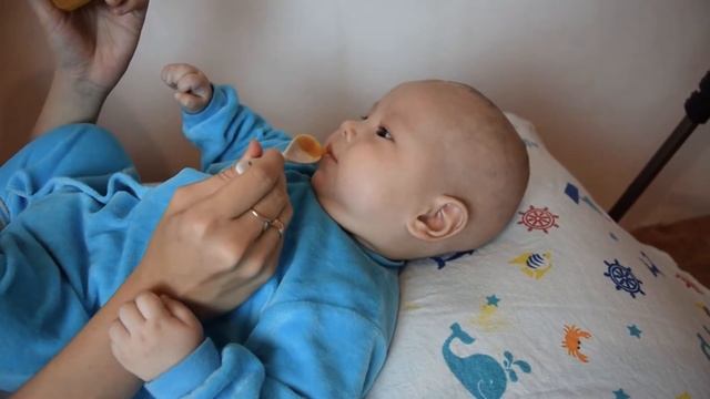 4 айлық бала әкесіне ұрысты смотреть онлайн